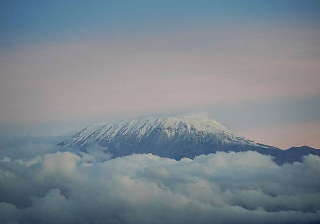 This photo, take on April 27, 2024, shows the scenery of Mount Kilimanjaro at Amboseli National Park in Kajiado County, Kenya. (Xinhua/Han Xu)