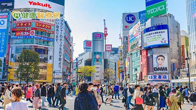 日本此波疫情主要流行病毒株為KP.3，病例數自今年5月中旬起已連續10週上升。