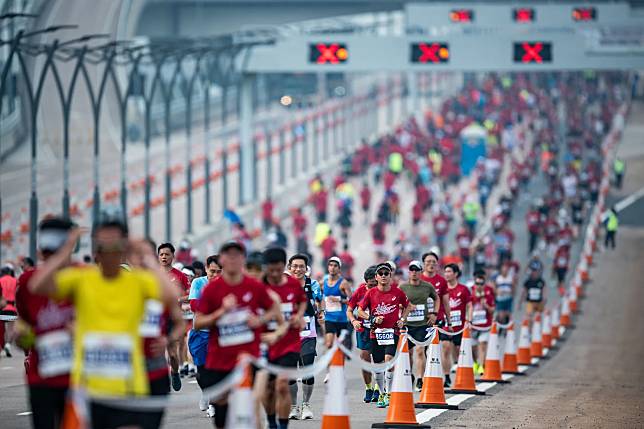 香港馬拉松的帖文有最多4,500人讚好（香港品牌Facebook圖片）