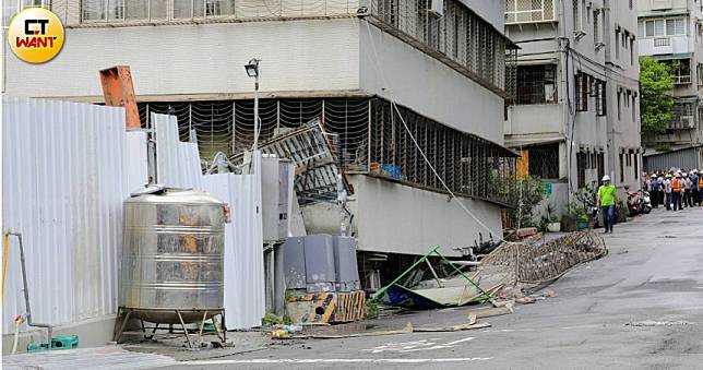 大直房屋傾斜...8個月前牆面就有大裂縫居民求助無門　一查建商「前科累累」