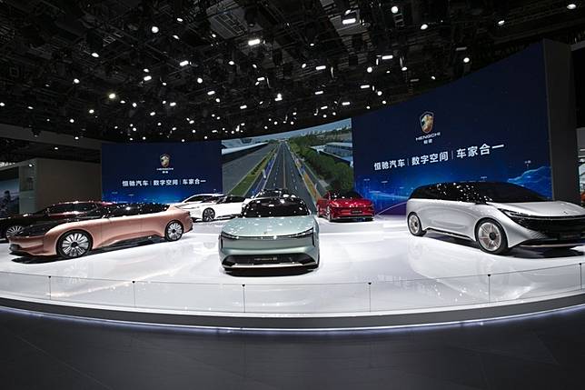 恆大汽車2024年上半年只賣出了40輛車。（取自微博）