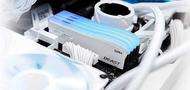 打造雪白的桌上型電腦系統就靠它！Kingston FURY Beast DDR4 RGB熾白限定版記憶體開箱評測分享