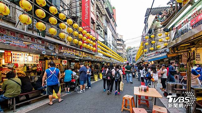 基隆廟口夜市有店家拒收一塊錢。（示意圖，與當事店家無關／shutterstock達志影像）