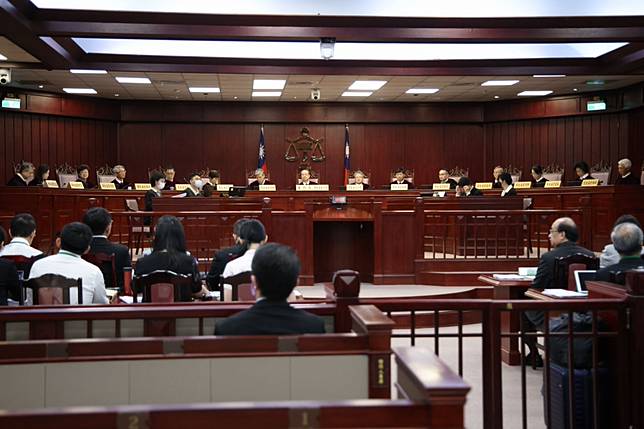 民進黨立委質疑立法院花186萬公帑請訴訟代理人，遭藍委反嗆又在轉移施政無能的焦點。（資料照片／陳愷巨攝）