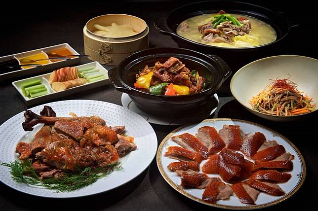 「潮萃火焰瀨尿燒鵝」4吃超豪邁，滿足饕客味蕾。潮品集．潮坊提供