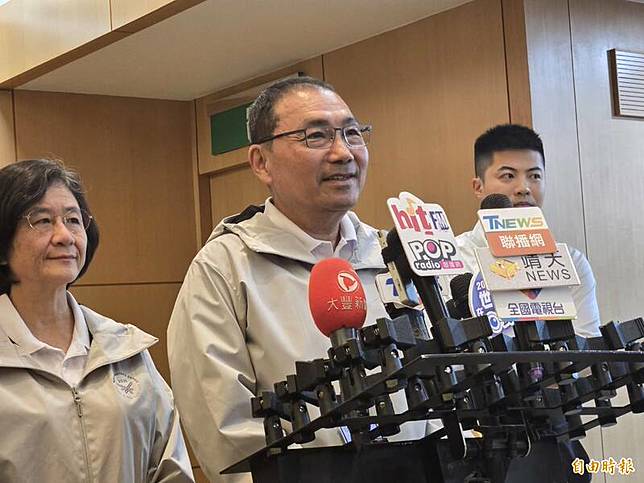對於核電廠最多可延役20年，新北市長侯友宜表示，如果中央不用核電，希望說清楚能源配比。 (記者賴筱桐攝)