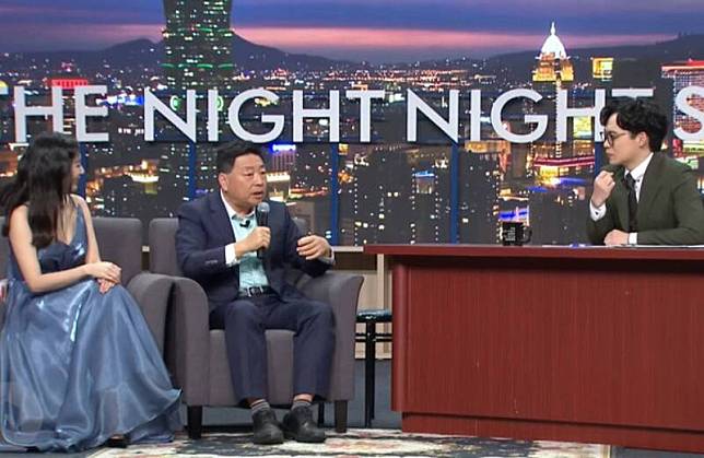 中國「央視」前調查記者王志安日前在脫口秀節目《賀瓏夜夜秀》上訕笑殘障人士，引發輿論批評。(圖翻攝YouTube)