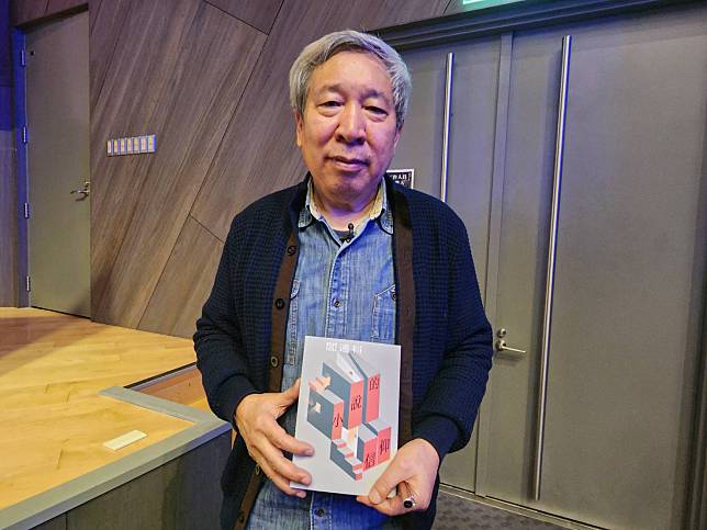 中國知名作家閻連科接受央廣專訪，分享他對小說創作的「多元真實」看法，以及對如何透過創作回應中國當代議題與困境。(江昭倫 攝)