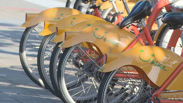 科長騎YouBike闖紅燈遭警攔查，不配合還大鬧被依妨害公務罪嫌起訴。（示意圖，資料畫面）