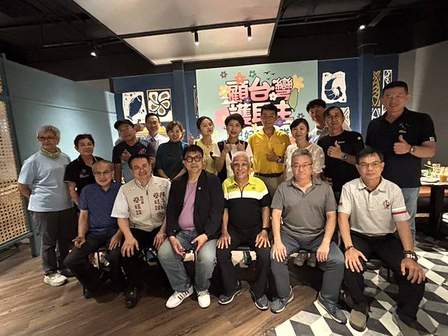立委陳亭妃成立「顧台灣護民主妃妃」鐵馬隊，將匯集民主拚圖，為臺灣祈福。（陳亭妃提供）
