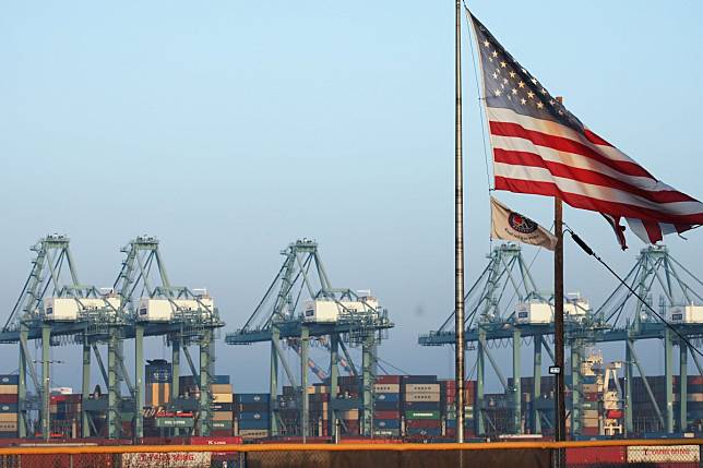A US flag flies at the Port of Los Angeles, America’s busiest container port, on November 7. The message coming out of the US is that the perceived China threat is not simply a product of a paranoid White House but deeply embedded across US society. It’s simply not true. Photo: AFP