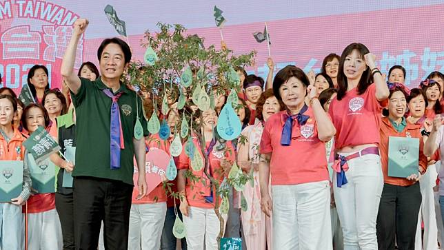 民進黨總統參選人賴清德今出席「信賴台灣姊妹會暨青春女力團」成立大會。 圖片來源：賴清德競選辦公室提供