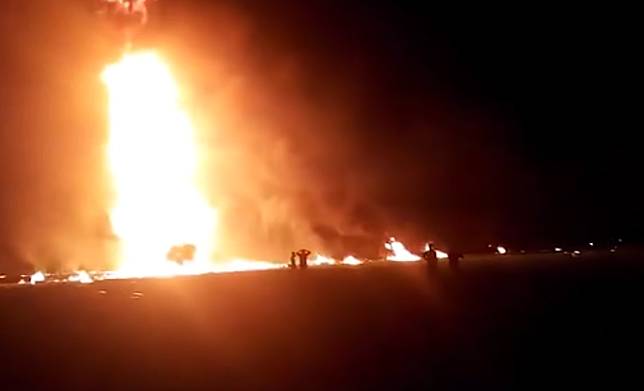 墨西哥國營煉油廠18日驚傳爆炸案件，直至19日晚間統計這起悲劇共造成上百人傷亡，以及數十人下落不明。   圖：翻攝自Youtube