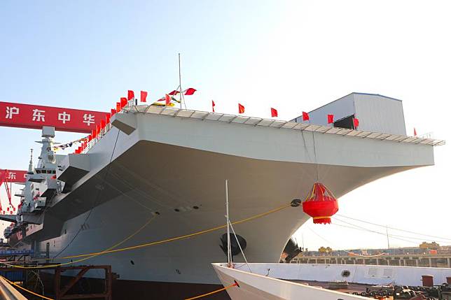 This photo shows China's first Type 076 new-generation amphibious assault ship, the Sichuan. (Xinhua/Li Yun)