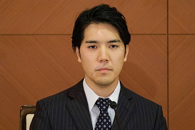 小室圭所屬的律師事務所日前大動作改組，據悉他並未主動向日本政府報告。（AP）