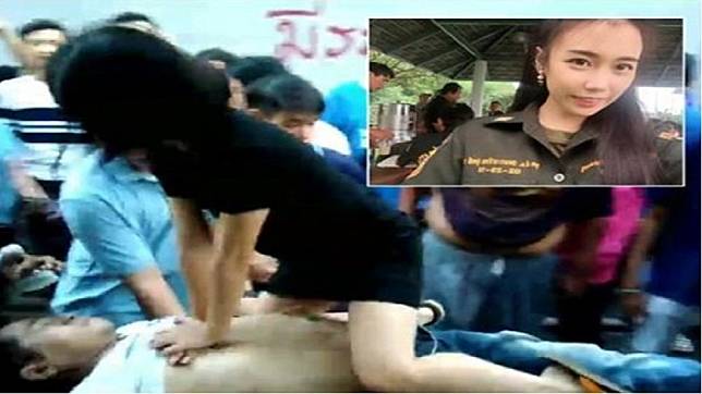 泰國一名正妹女志工直接跳上擔架幫男病患CPR，網友直呼是人美心美。(圖／翻攝自YouTube)