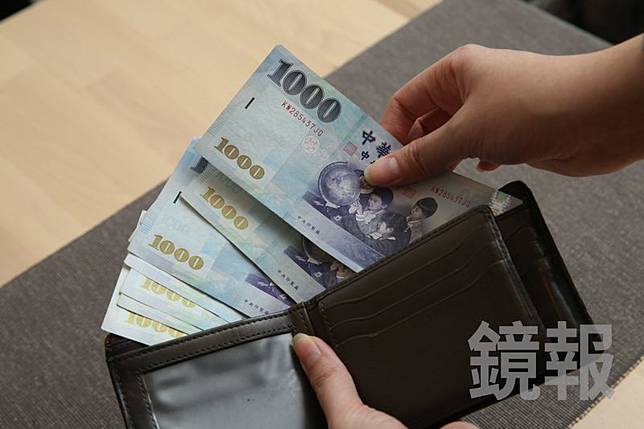 女網友抱怨，男友住她家免付房租水電，談生孩卻要求「月中費用AA」，還稱自己也有精神損失，讓她決定分手。圖／董孟航攝