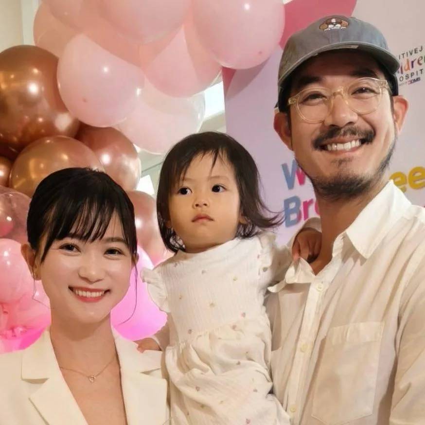 วิกกี้ ภรรยา เวียร์-ศุกลวัฒน์ ได้รับรางวัล หลังเลี้ยงลูกด้วยนมแม่มานานถึง  1.8 ปี | KaaZip บันเทิง | LINE TODAY