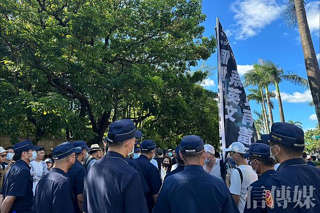 《警察人員人事條例》修法，將警察、消防、海巡等人員的退休所得替代率上限提升至80%，引發正反兩極意見。（攝影／張瀞文）