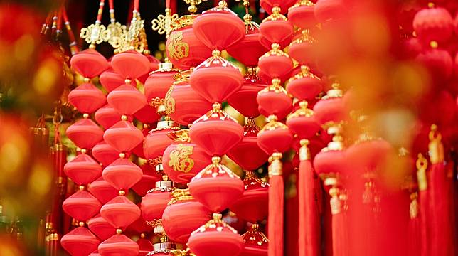 2025年12生肖運(yùn)勢(shì)！「這生肖」做任何事都有貴人，屬雞、屬豬都有偏財(cái)運(yùn)