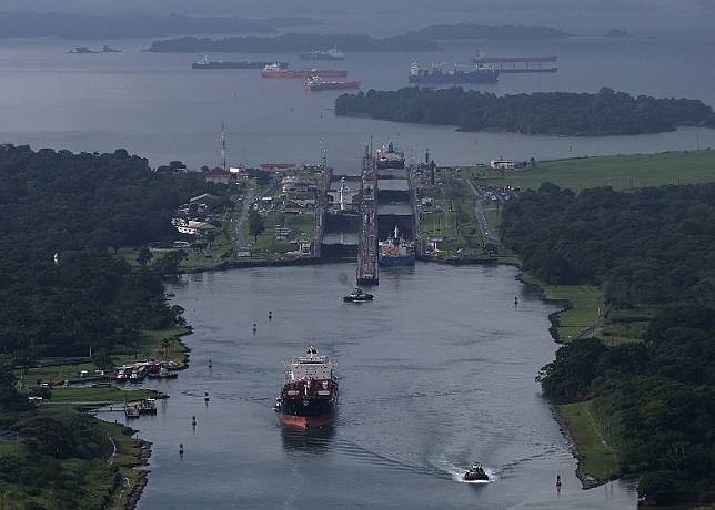 特朗普近日多次批評巴拿馬運河對美國船隻收取過高費用。（Getty Images圖片）