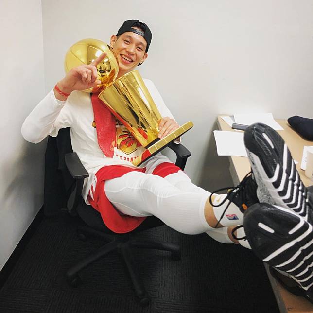 ▲林書豪隨暴龍生涯首度奪得NBA總冠軍。（圖／取自林書豪Instagram）
