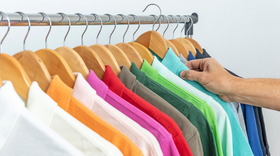 เดี๋ยวจะว่าไม่บอก! เปิดสีเสื้อมงคล ใส่แล้วดี พรุ่งนี้ 26 เม.ย. 69 ( ความเชื่อส่วนบุคคล) | สยามนิวส์ | LINE TODAY