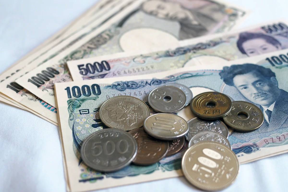 “เงินเยน” แข็งค่าสุดรอบ 1 เดือน ตลาดจับตาญี่ปุ่นแทรกแซง-เดิมพัน BOJ ขึ้นดอกเบี้ย | การเงินธนาคาร | LINE TODAY