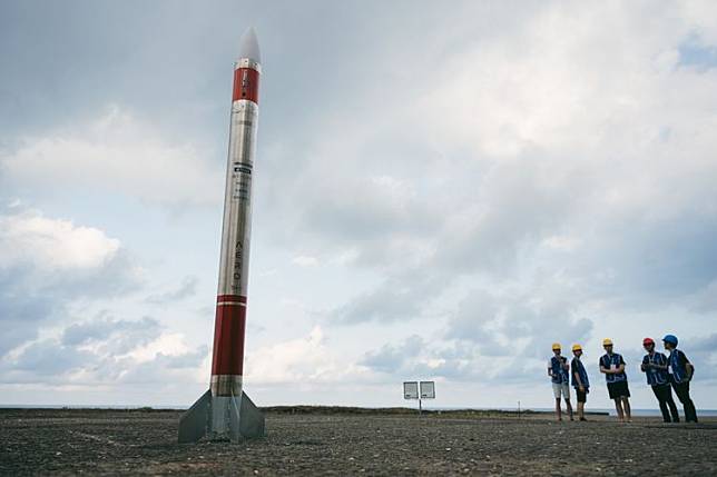 私立淡江大學研發的「淡江一型」火箭，今晨於屏東海邊成功發射。校方提供