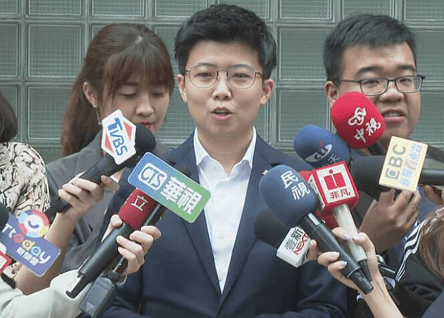 苗博雅不滿因死刑議題被揶揄，喊話賀瓏「踹共」。（資料畫面）