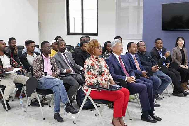 Guests and students attend the opening ceremony of the Chinese language training program for Ethiopian professional tour guides in Addis Ababa, capital of Ethiopia, on Nov. 26, 2024. (Xinhua/Liu Fangqiang)