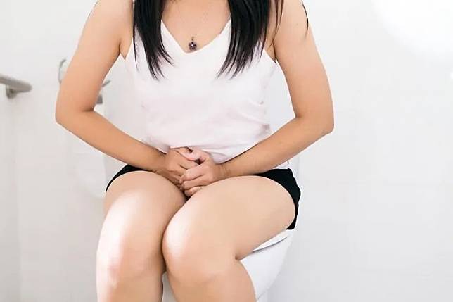 21歲女便秘濺血「腸子掉了出來」嚇瘋。（示意圖／pexels）