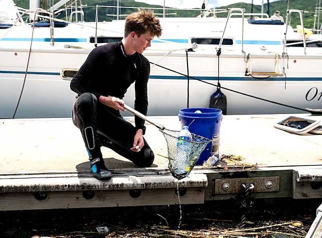 香港遊艇會正視塑膠污染問題，其征戰「青年美洲盃帆船賽2021」的隊伍「RHKYC Team Agiplast」與「清潔海洋運動」正式成為合作伙伴。