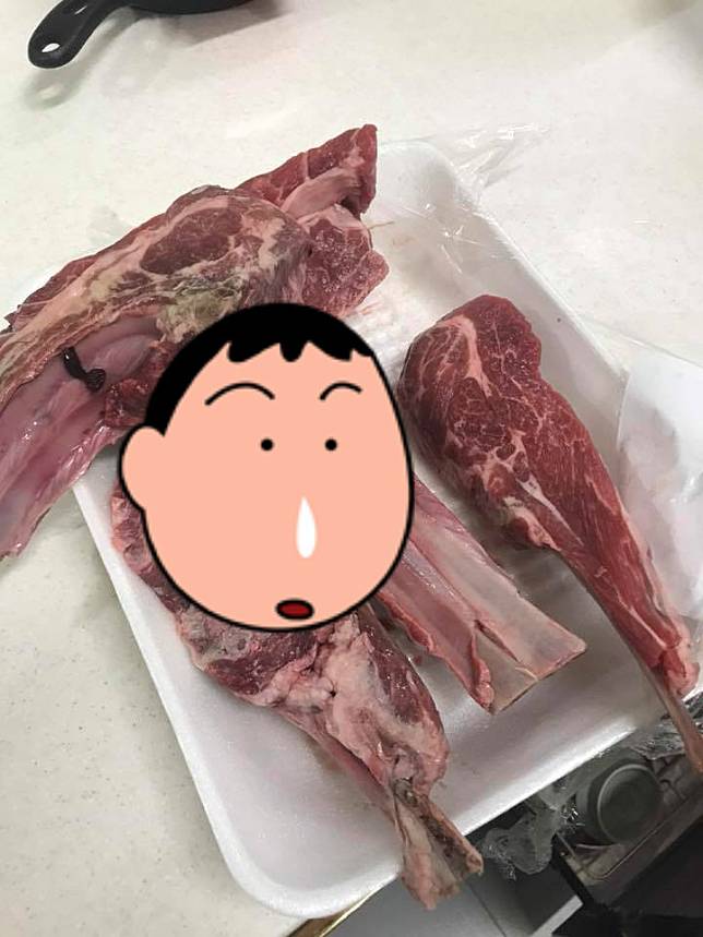 ▲網友在好市多買到充滿「綠光」的羊肉，被其他人形容「像浩克的鼻涕」。（圖／取自臉書社團Costco好市多 商品經驗老實說）