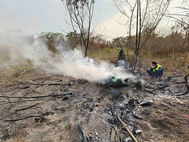 彰化縣順風飛行俱樂部16日發生輕航機墜機意外，機 上教練林國裕及日籍學員本田英希死亡，墜機地點在 俱樂部起降場附近，事故原因仍有待釐清。 （彰化縣消防局提供） 中央社記者蕭博陽彰化縣傳真 112年3月16日