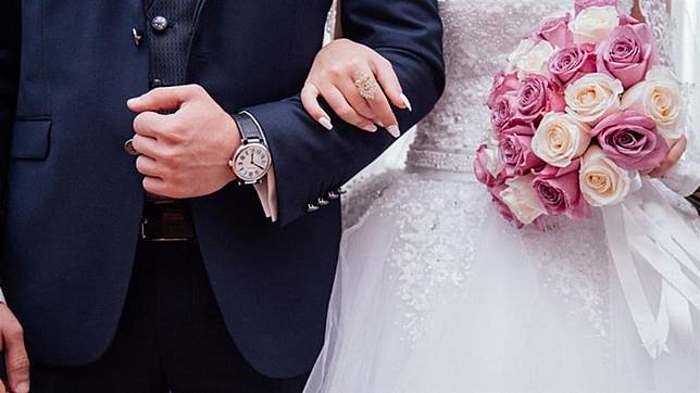 一名人妻不解為何結婚後就要稱呼丈夫父母為「爸媽」。示意圖／翻攝自免費圖庫pixabay