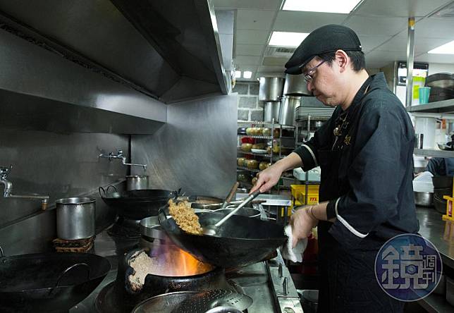 陳博璿把在航空業學到的管理方式帶進廚房，讓流程更有效率。