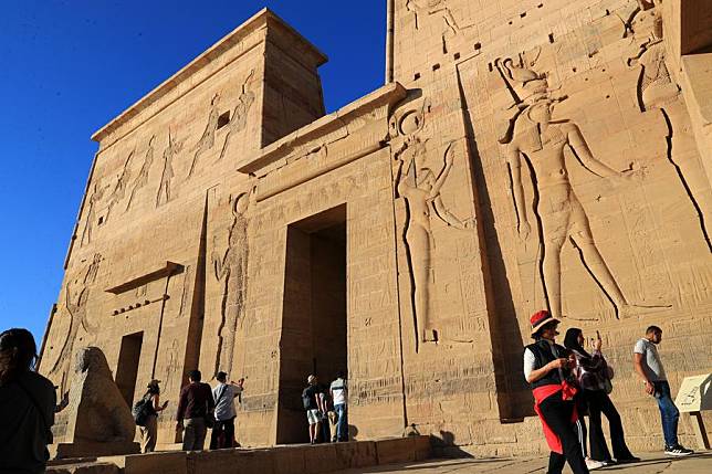 Tourists visit the Philae temple complex in Aswan, Egypt, Nov. 22, 2024. (Xinhua/Sui Xiankai)