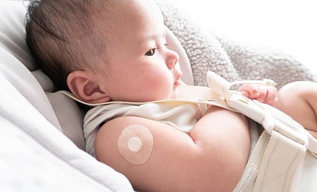 新冠疫情再起！高雄11月大男嬰重症送PICU，未打疫苗現低血氧、喘鳴險喪命