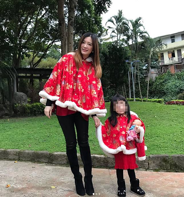 劉真、辛龍的女兒已經10歲。(圖/IG@serenachenliu)
