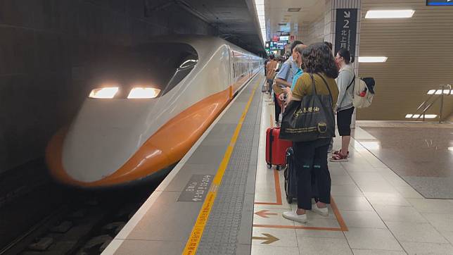 日本工程師透露搭乘台灣高鐵哪一車廂最避震。（鏡新聞）