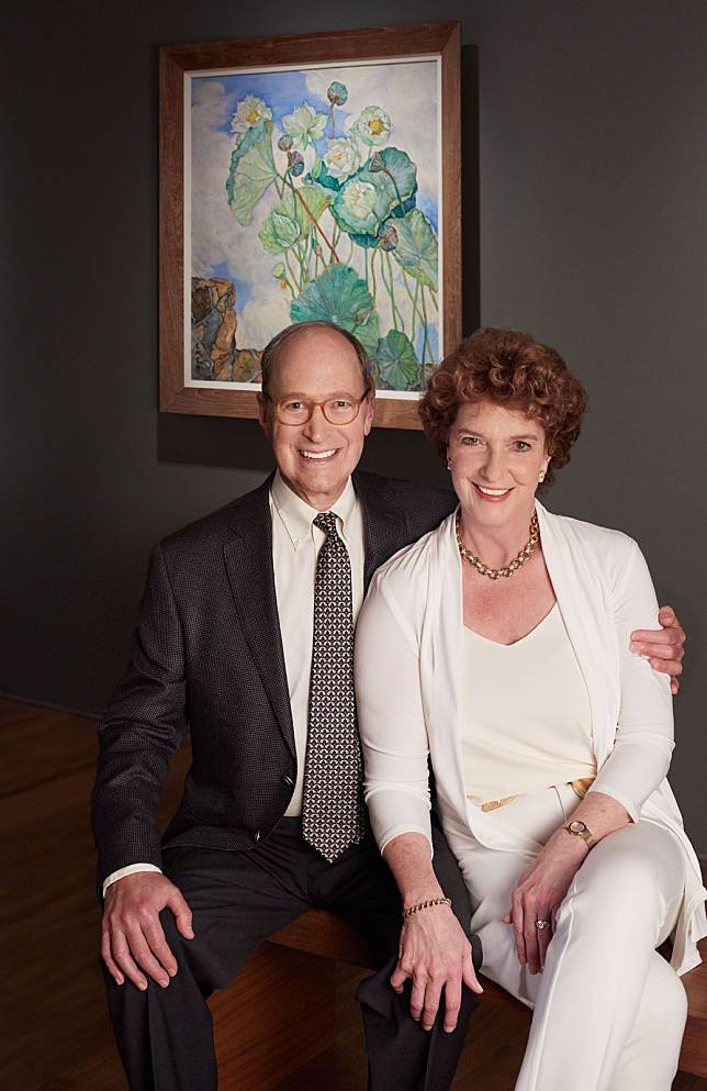Aside from being nature lovers, the Rockefeller family, including Eileen Rockefeller Growald (pictured right) and her husband, Paul Growald, are also ardent art collectors. The Growalds are pictured with Georgette Chen’s \