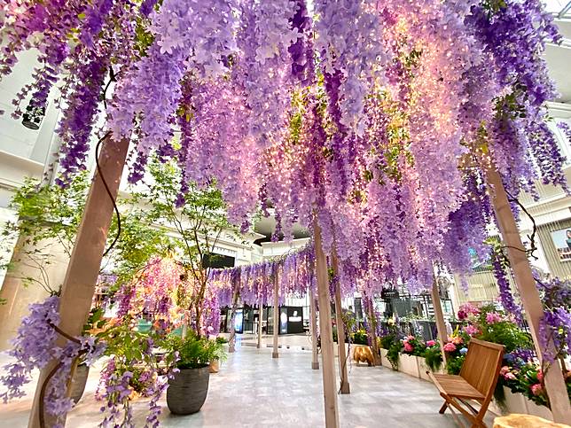 台北101變身紫色秘境花園（圖/台北101）