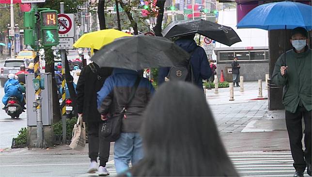 今天北部、東北部溼涼有感。圖／台視新聞