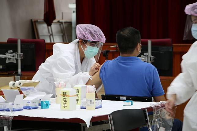 亞東醫院接種疫苗示意圖