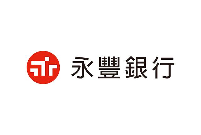 
<p><b>永豐銀行信用卡</b></p><p>
</p><p>
優惠內容：</p><p>
500日圓購物券。</p><p>
最高9折優惠券。</p><p>
單筆15000日圓以上，可享2.5%刷卡金回饋；單筆25000日圓以上，則可享4%刷卡金回饋。</p><p>
</p><p>
優惠期限：即日起～2020/1/31</p><p>
</p><p>
使用方法：</p><p>
購物前，到外國客人綜合服務台或綜合免稅櫃台，出示永豐銀行信用卡卡及優惠QR Code以兌換購物券和優惠券。</p><p>
刷卡金回饋則先需事先<a href=