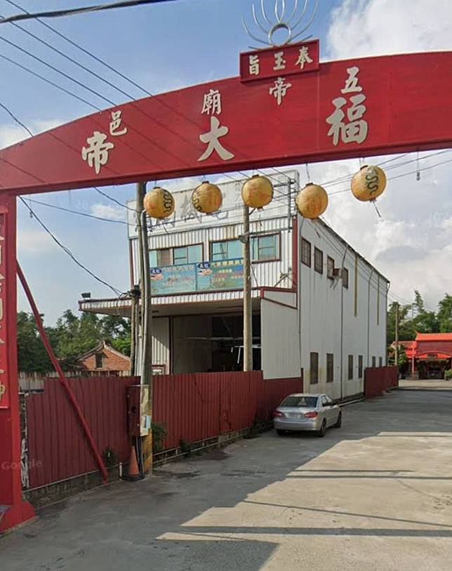 毒蟲混藥命危「求退乩」，前女友狂飆百公里載他南下高雄五帝廟，導致黃男未及時就醫吐血身亡。翻攝GOOGLE地圖