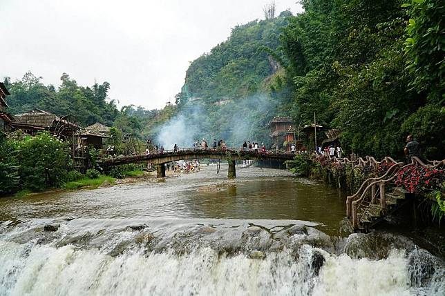 只在此山中，瀑布生處有人家──來北越沙壩貓貓村尋山探水，品賞少數民族生活況味