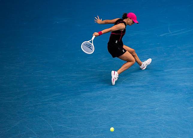 Iga Swiatek hits a return during her women's singles third round defeat against Linda Noskova at the Australian Open in Melbourne, Jan. 20, 2024. (Photo by Hu Jingchen/Xinhua)