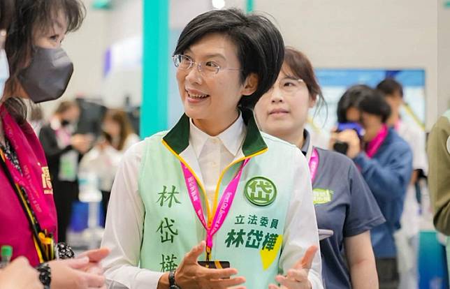 立委林岱樺表示，毛小孩也是家人，她主張寵物生命權，政府應建立「血庫推廣總部」。（記者吳文欽攝）